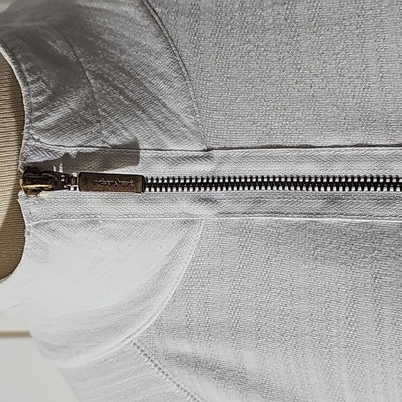 Lilly pulitzer sweatshirt size small. 1/2 zipper. White. - Picture 4 of 11